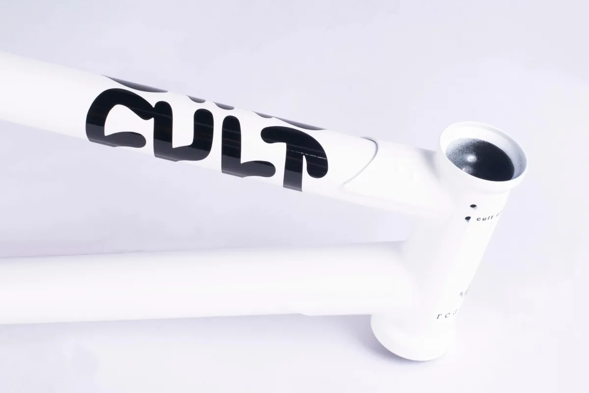 Sale CULT CREW Biggie Frame / devon smillie signature / white