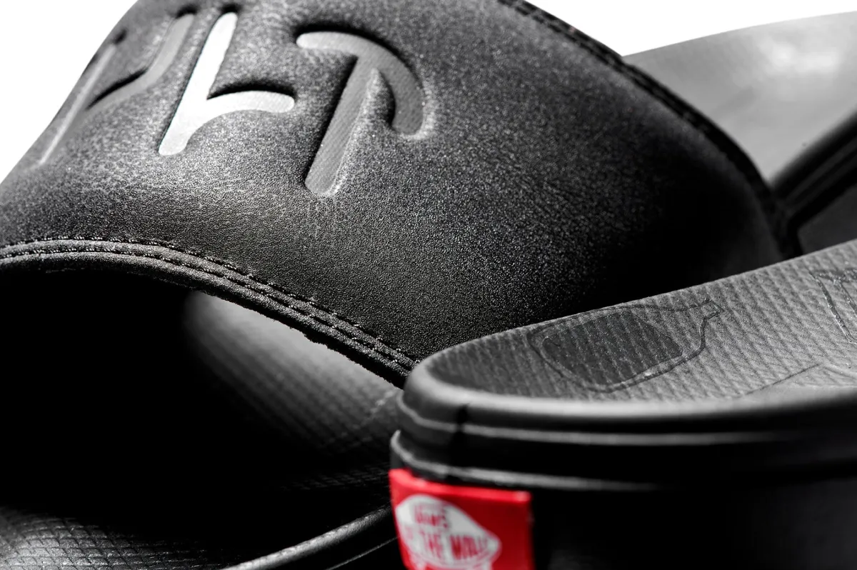 Fashion CULT CREW Cult x Vans La Costa Slides