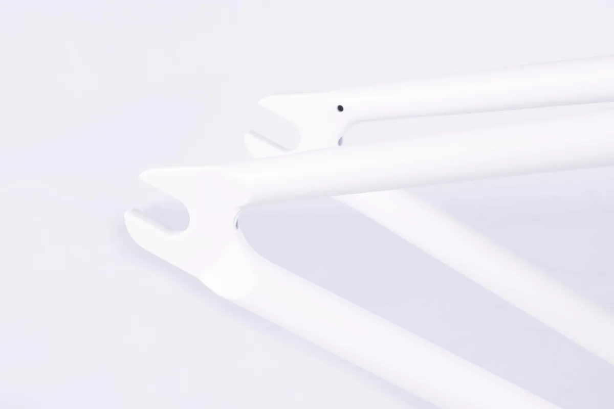 Best CULT CREW Walsh Frame / white